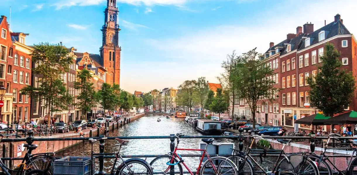 donde bailar salsa y bachata en amsterdam